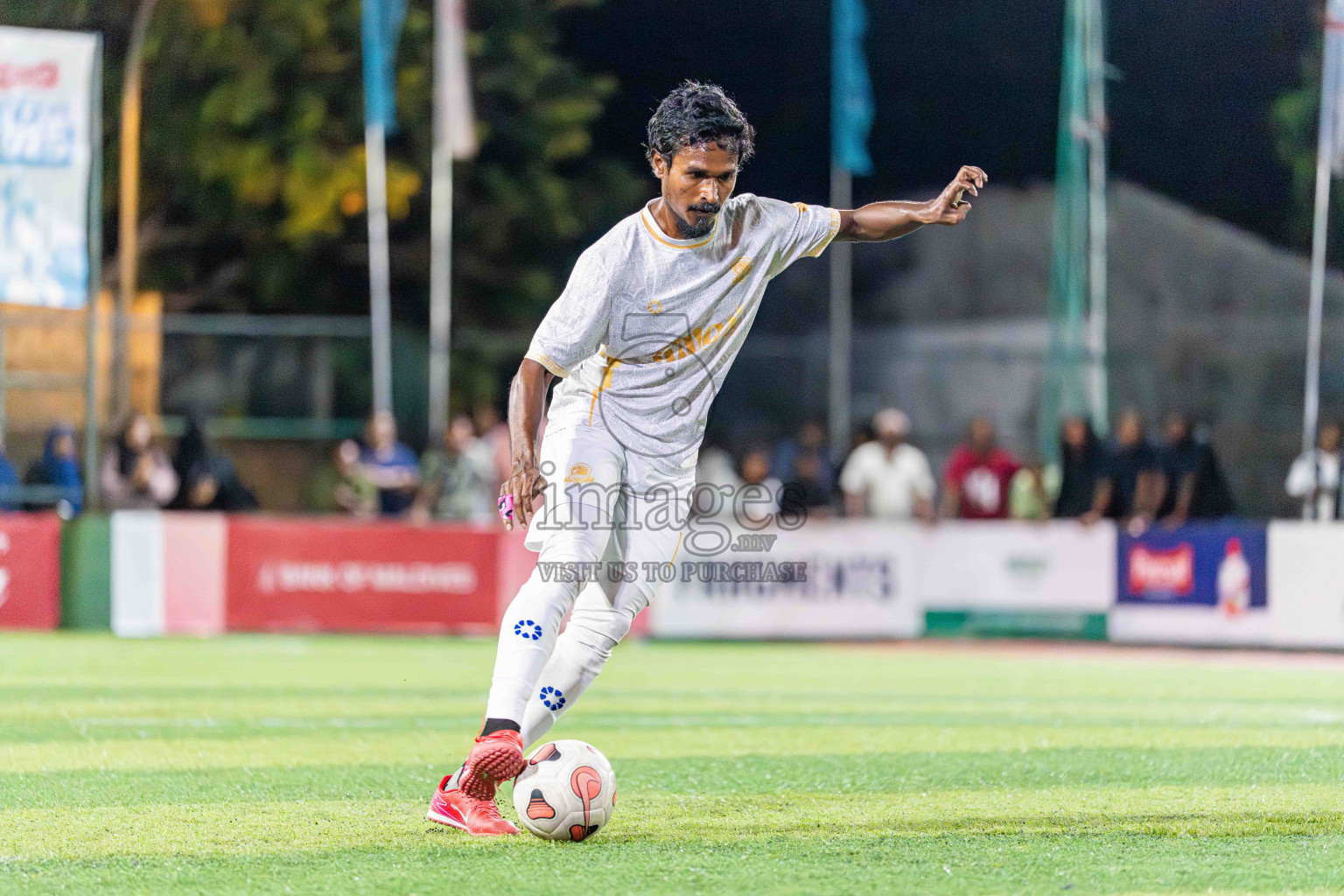 Lecrose VS BGSC in Day 4 - Fonadhoo Youth Futsal Challenge 2025 held in Fonadhoo Futsal Stadium, L. Fonadhoo, Maldives on Wednesday, 29th October 2025 Photos: Arif Rasheed / images.mv