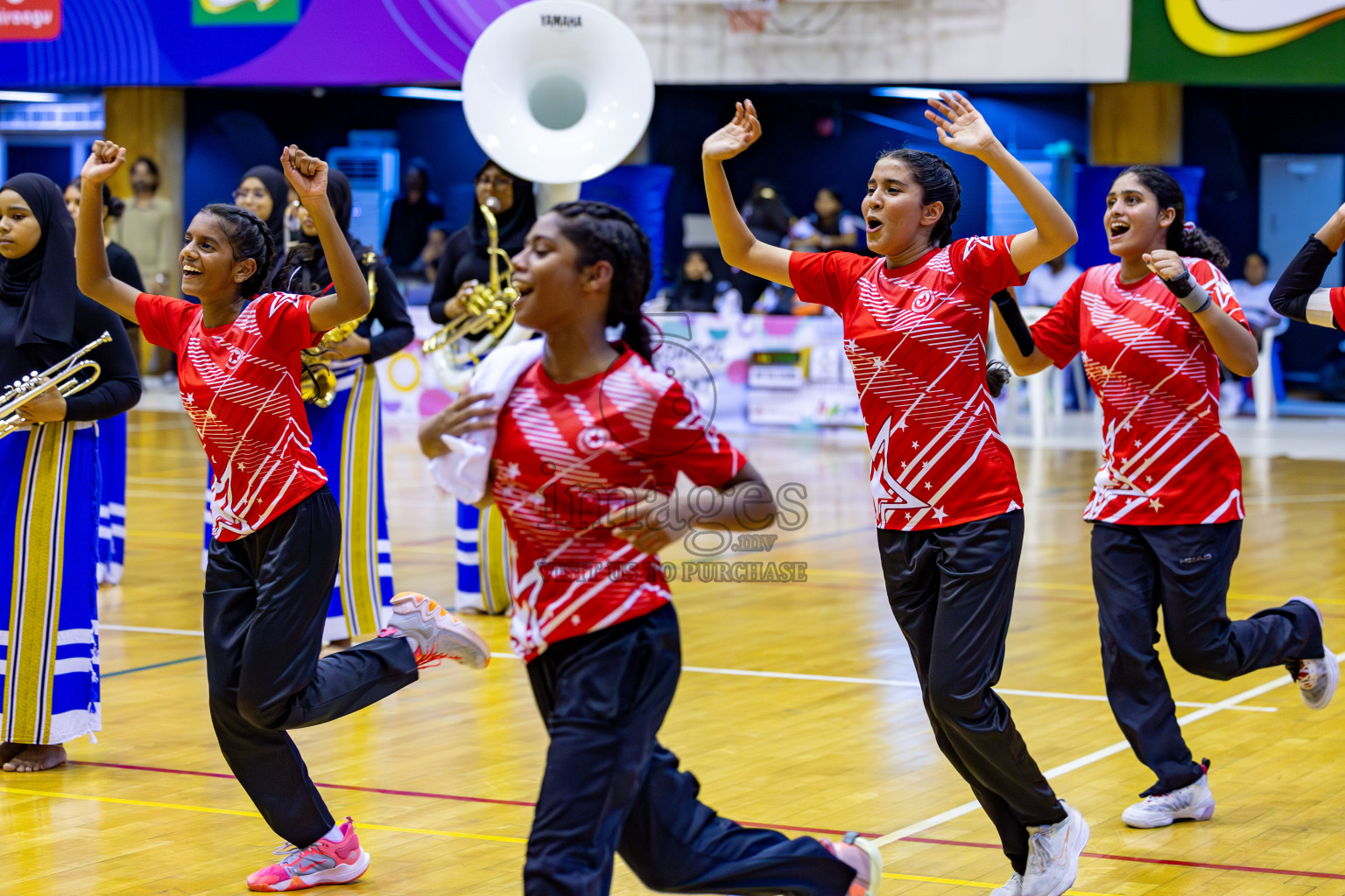 Iskandhar School vs Ghiyasuddin International School in the U15 Finals of Inter-school Netball Tournament held in Social Center at Male', Maldives on Monday, 26th August 2024. Photos: Hassan Simah / images.mv