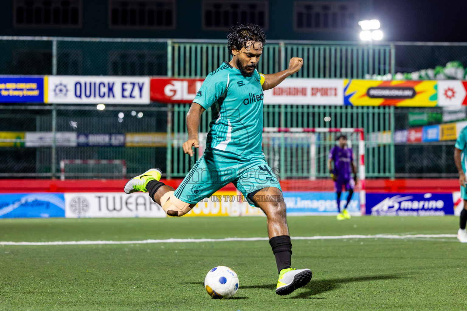 S Feydhoo vs Gdh Gadhdhoo in Zone round Day 28 of Golden Futsal Challenge 2025 was held on Saturday , 1st February 2025, in Hulhumale', Maldives. Photos: Nausham Waheed / images.mv