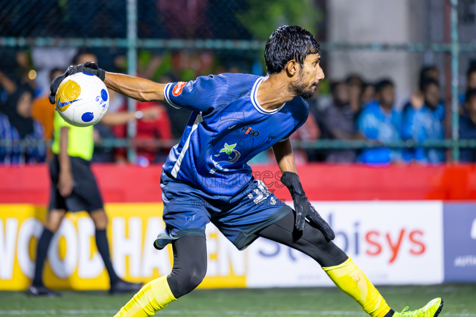 Th Hirilandhoo vs Th Omadhoo in Atoll Round Semi Final on Day 22 of Golden Futsal Challenge 2025 was held on Sunday , 26th January 2025, in Hulhumale', Maldives.
Photos: Ismail Thoriq / images.mv