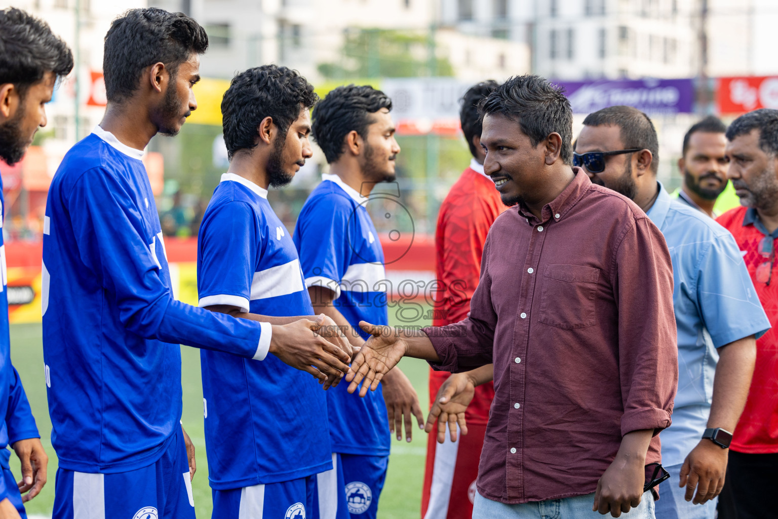 Th. Gaadhiffushi VS Th. Veymandoo in Day 14 of Golden Futsal Challenge 2025 was held on Saturday, 18th January 2025, in Hulhumale', Maldives. 
Photos: Hassan Simah / images.mv