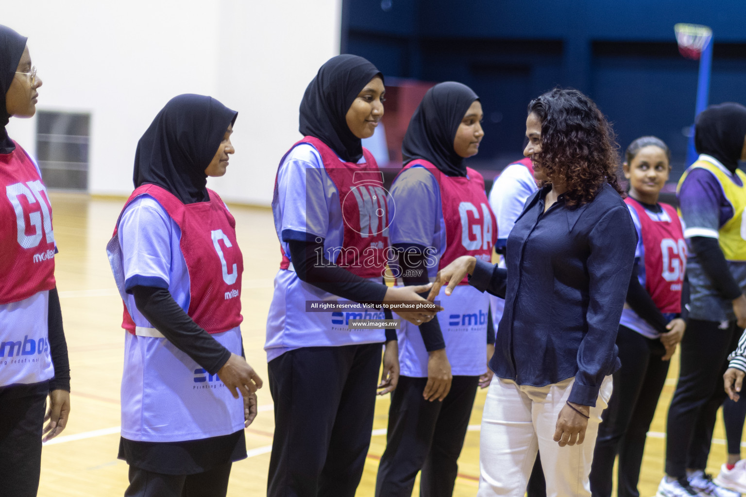 Sports Club Skylark vs Vyansa in the Milo National Netball Tournament 2022 on 17 July 2022, held in Social Center, Male', Maldives. 
Photographer: Hassan Simah / Images.mv