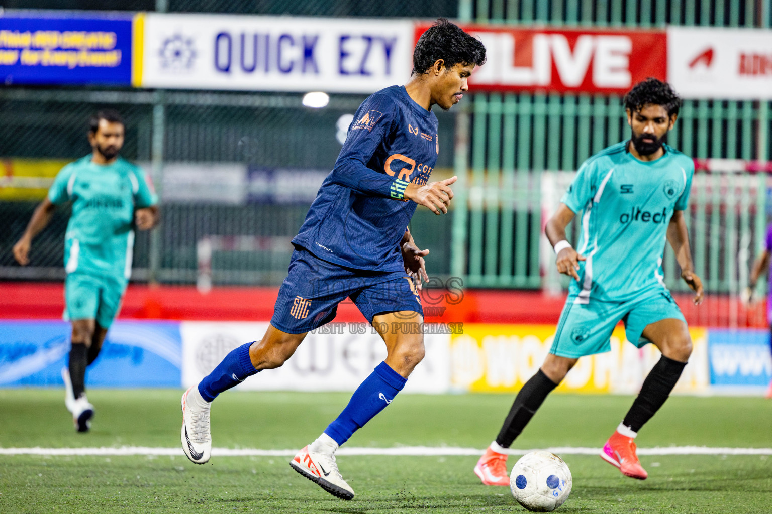 S Hithadhoo vs S Feydhoo in zone round on Day 32 of Golden Futsal Challenge 2025 was held on Wednesday , 5th February 2025, in Hulhumale', Maldives. Photos: Nausham Waheed / images.mv