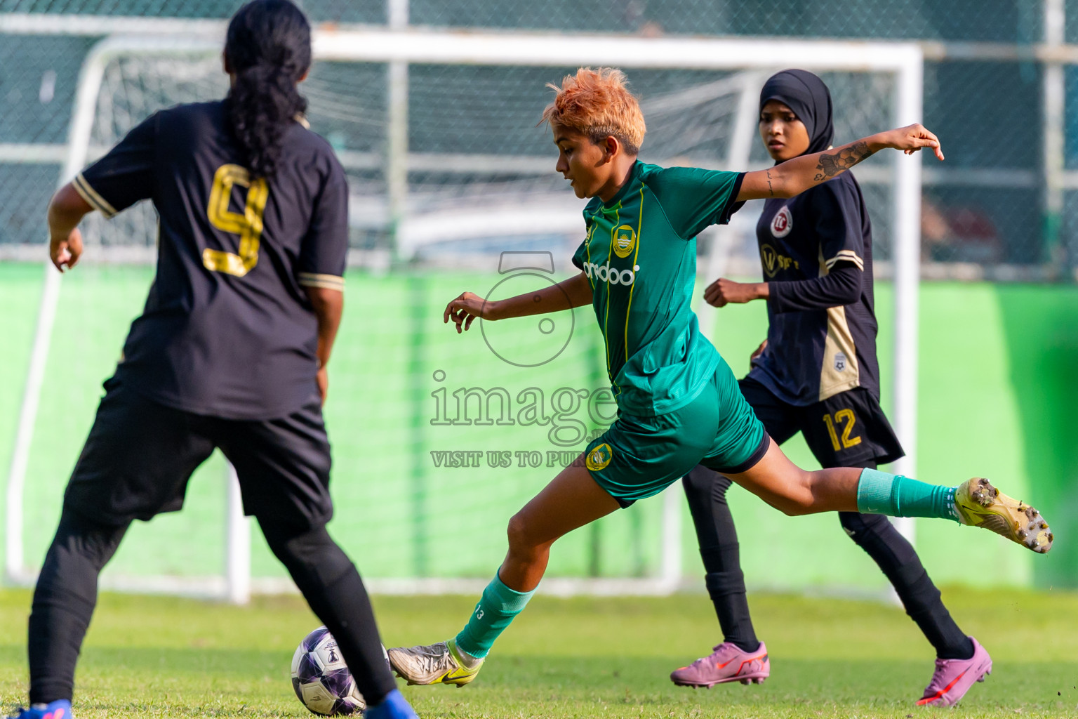TC Sports Club vs Maziya Sports and Recreation  in FAM Women’s League 2025 held in Henveiru Football ground, Male', Maldives on Thursday, 11th December 2025. Photos: Nausham Waheed / Images.mv