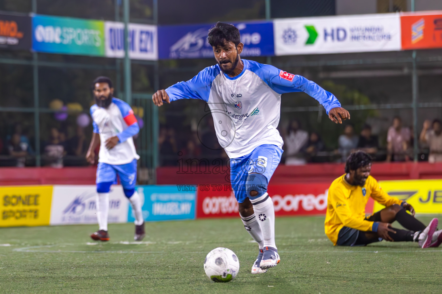 N Kendhikulhudhoo vs N Velidhoo in Day 11 of Golden Futsal Challenge 2024 was held on Thursday, 25th January 2024, in Hulhumale', Maldives
Photos: Ismail Thoriq / images.mv