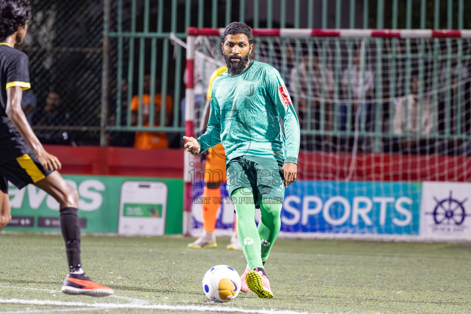 HDh Nolhivaranfaru vs HDh Hanimaadhoo in Day 9 of Golden Futsal Challenge 2025 was held on Monday, 13th January 2025, in Hulhumale', Maldives
Photos: Ismail Thoriq / images.mv