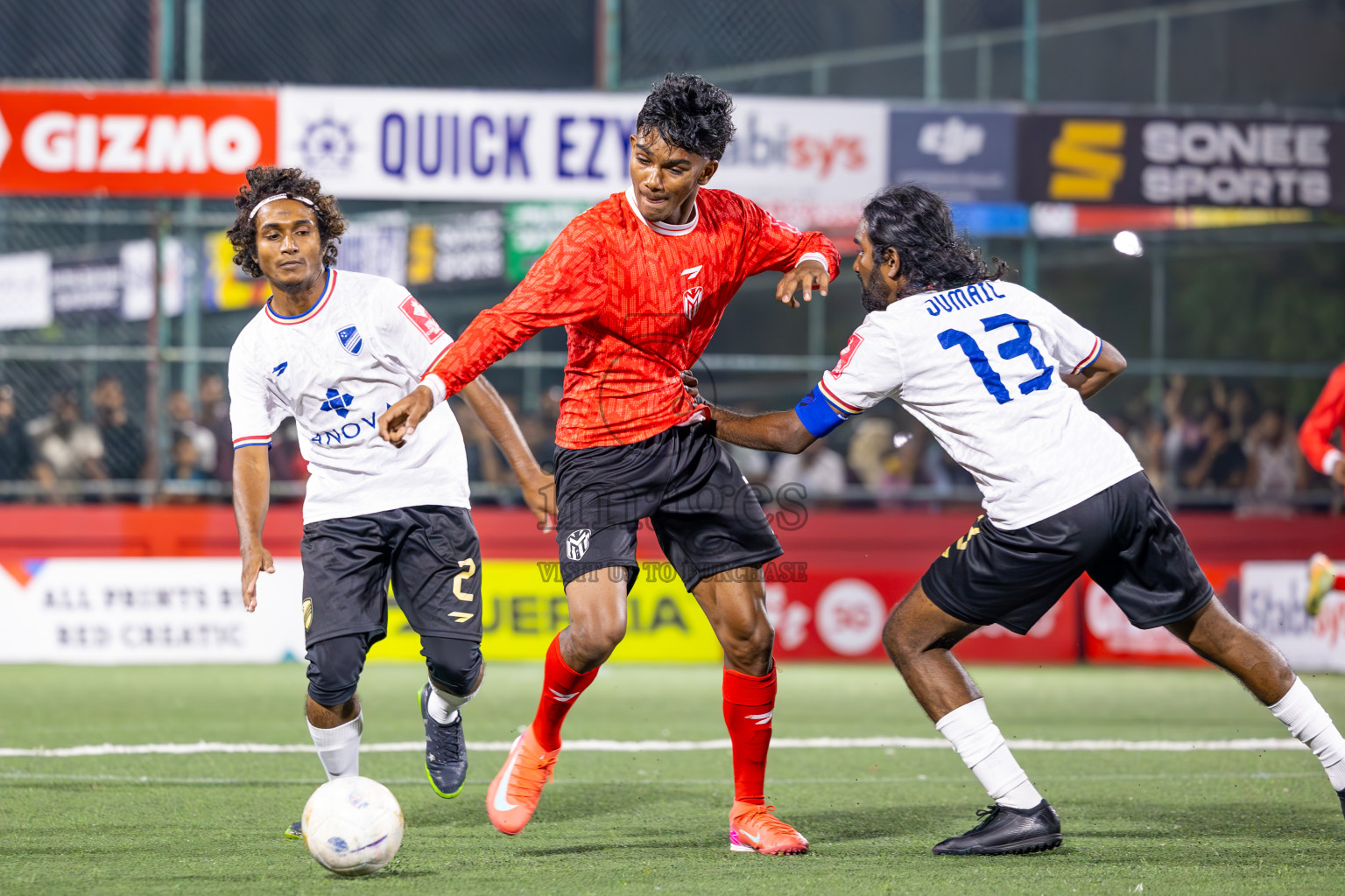 Dh Maaenboodhoo vs Dh Kudahuvadhoo in Dhaalu Atoll Finals in Day 25 of Golden Futsal Challenge 2025 was held on Wednesday , 28th January 2025, in Hulhumale', Maldives. Photos: Ismail Thoriq / images.mv