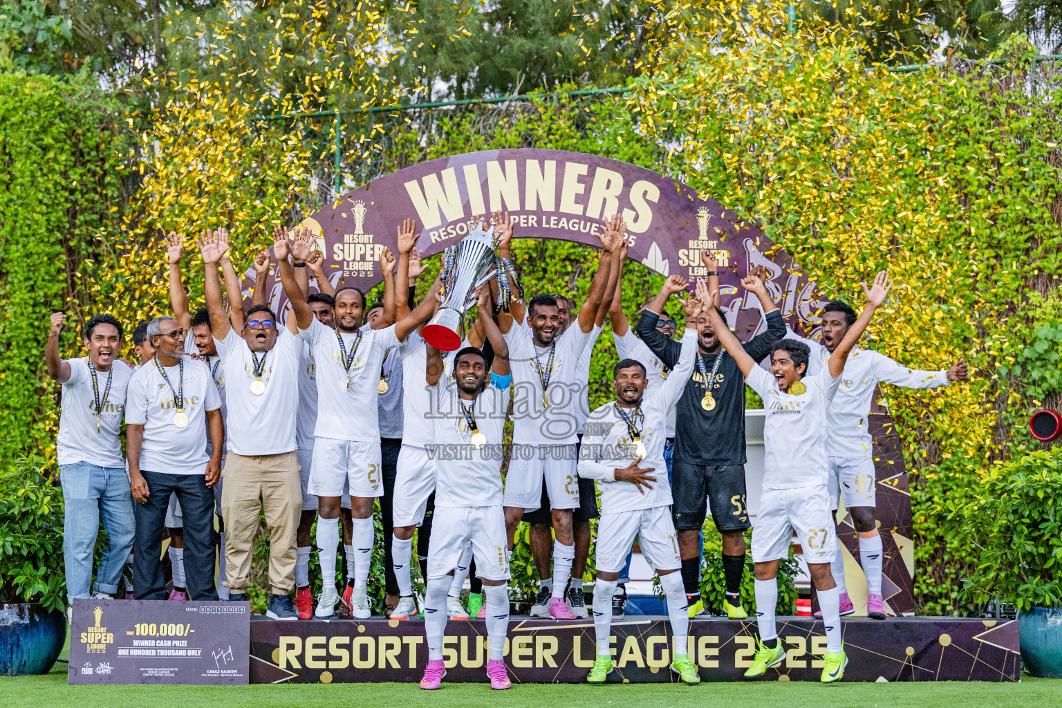 Conrad Maldives vs Joali Maldives in the Final of Resort Super League 2025 was held on Wednesday, 5th November 2025 in Jumeirah Olhaheli Island Maldives, Photos: Areef Adam / images.mv