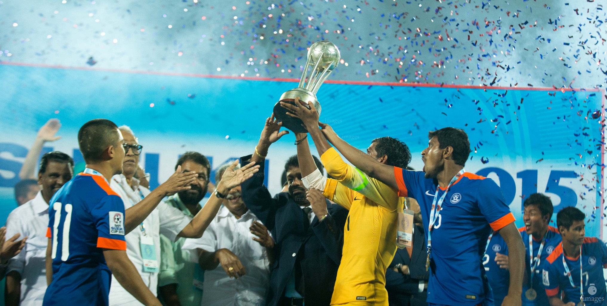 Indian players celebrates their win against Afghanistan in the final of the SAFF Suzuki Cup 2015  held in Thiruvananthapuram, India, Sunday, January. 03, 2015.    (Images.mv Photo/ Hussain Sinan).
