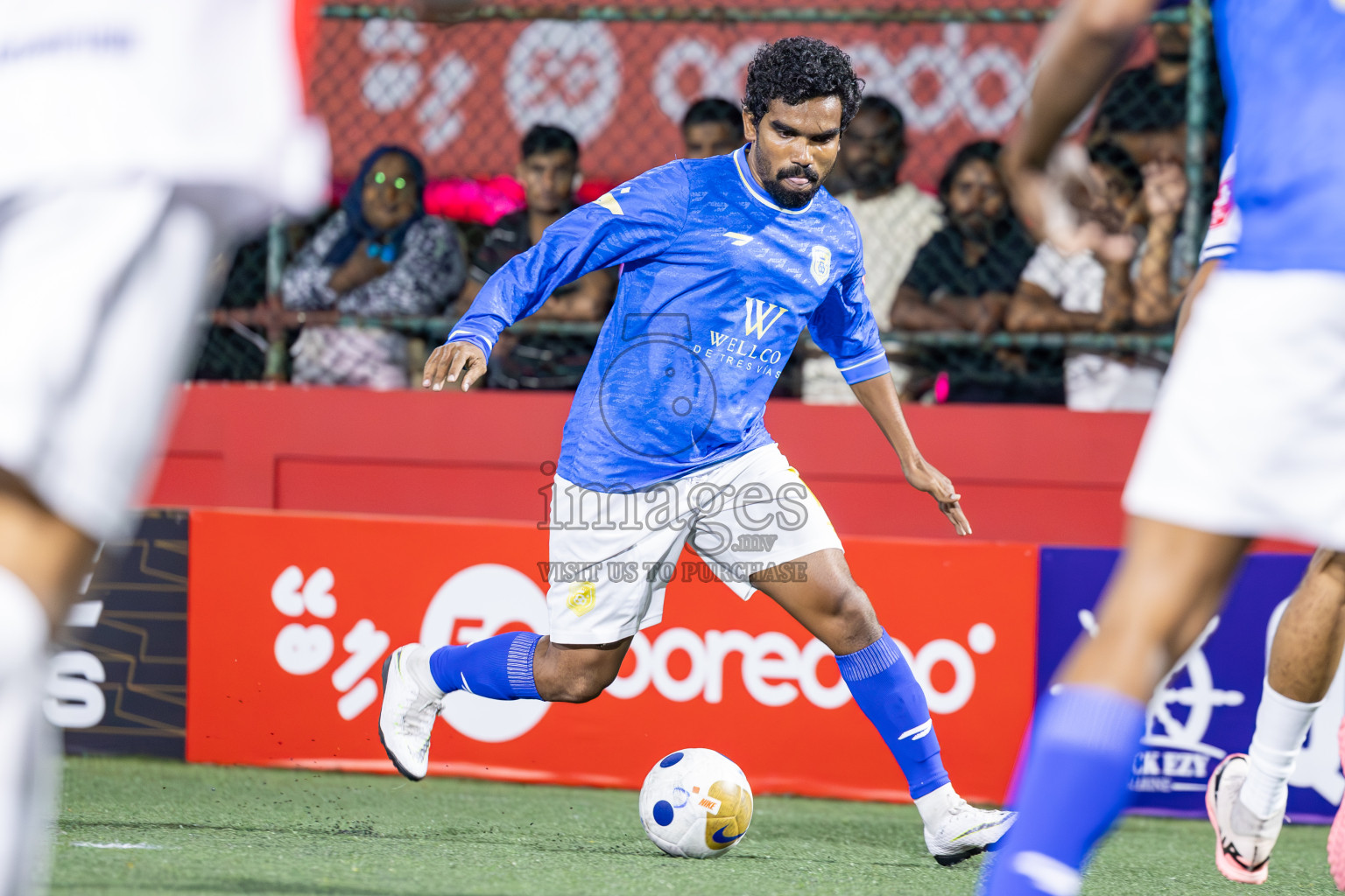 GA Dhevvadhoo vs GA Kolamaafushi in Day 8 of Golden Futsal Challenge 2025 was held on Sunday, 12th January 2025, in Hulhumale', Maldives
Photos: Ismail Thoriq / images.mv