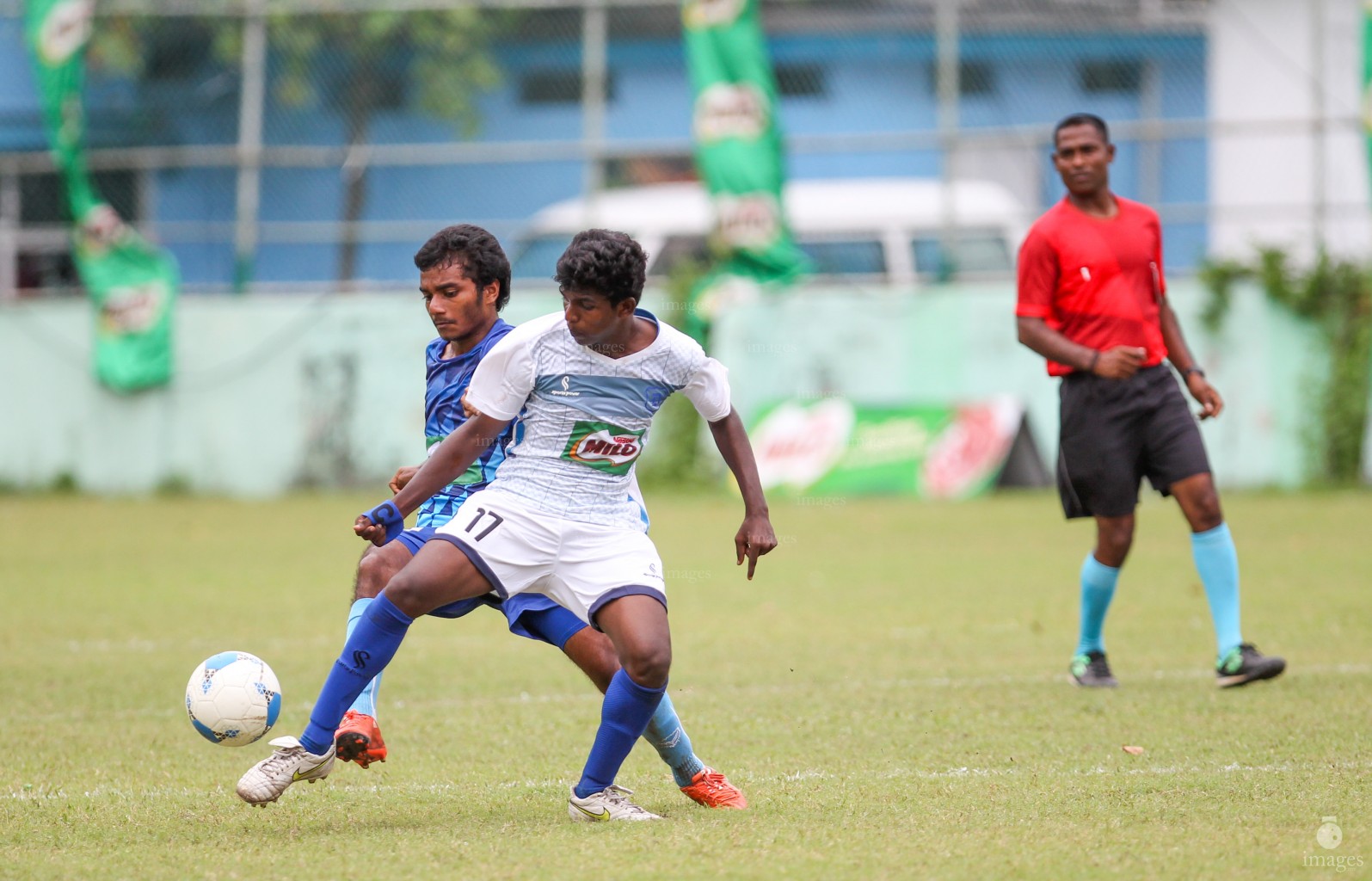 Inter school Football Tournament Under 16: Dharumavantha vs Jamaaluddeen in Male', Maldives, Saturday, March 04, 2017.(Images.mv Photo/ Hussain Sinan).  