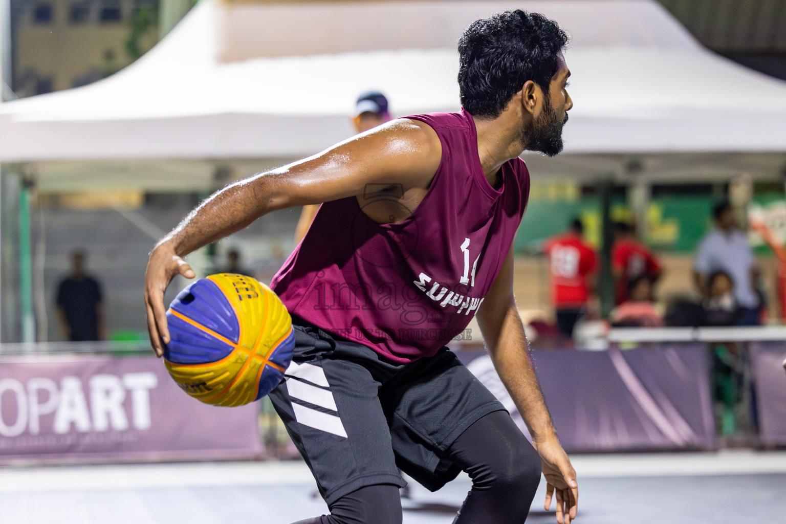 Day 7 of MILO Ramadan 3x3 Challenge 2024 was held in Ekuveni Outdoor Basketball Court at Male', Maldives on Monday, 18th March 2024.
Photos: Mohamed Mahfooz Moosa / images.mv