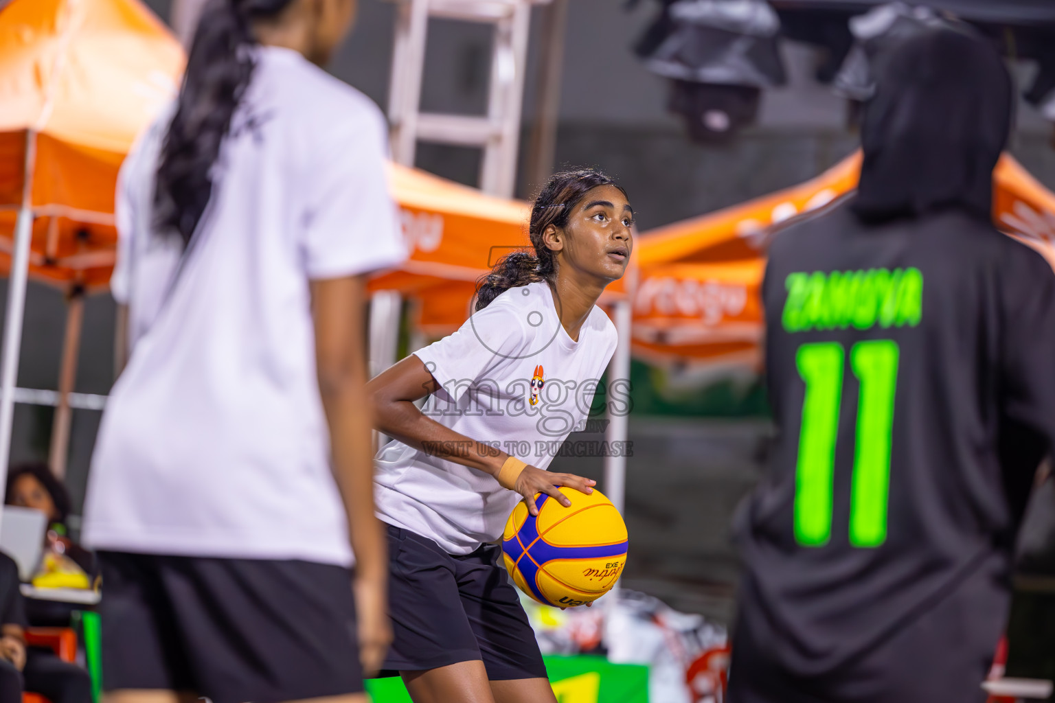 Day 1 of MILO Ramadan 3x3 Challenge 2024 was held in Ekuveni Outdoor Basketball Court at Male', Maldives on Tuesday, 12th March 2024. 
Photos: Ismail Thoriq / images.mv