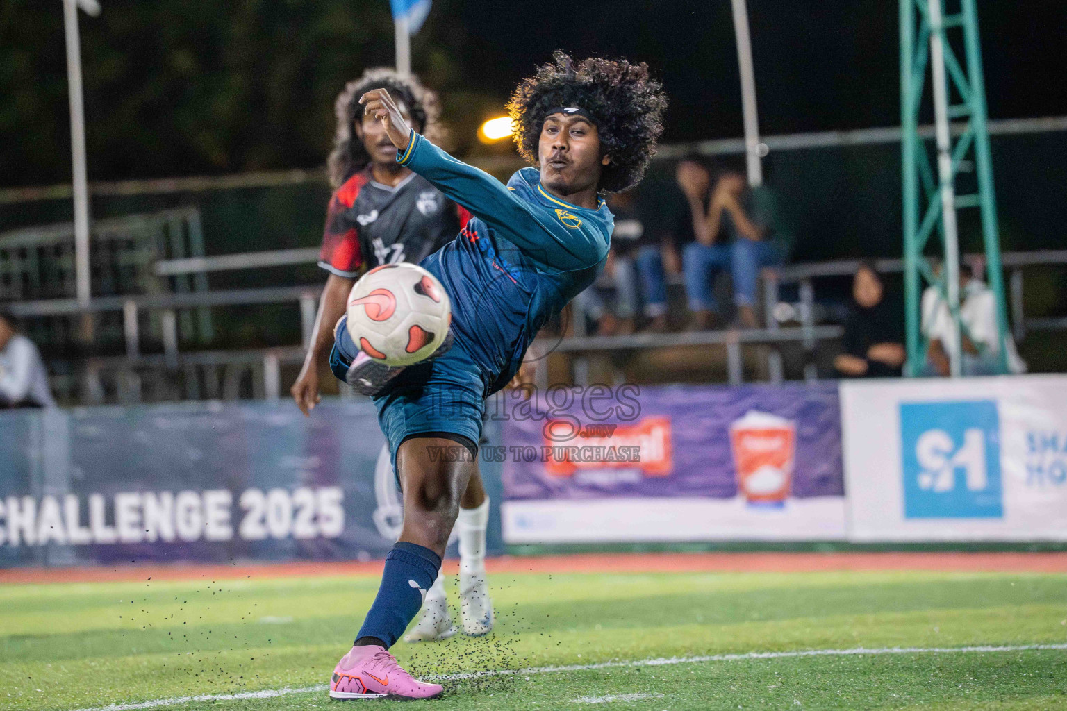 G Star SC VS BGSC in Day 1 - Fonadhoo Youth Futsal Challenge 2025 was held in Fonadhoo Futsal Stadium, L. Fonadhoo, Maldives on Sunday, 26th October 2025 Photos: Arif Rasheed / images.mv