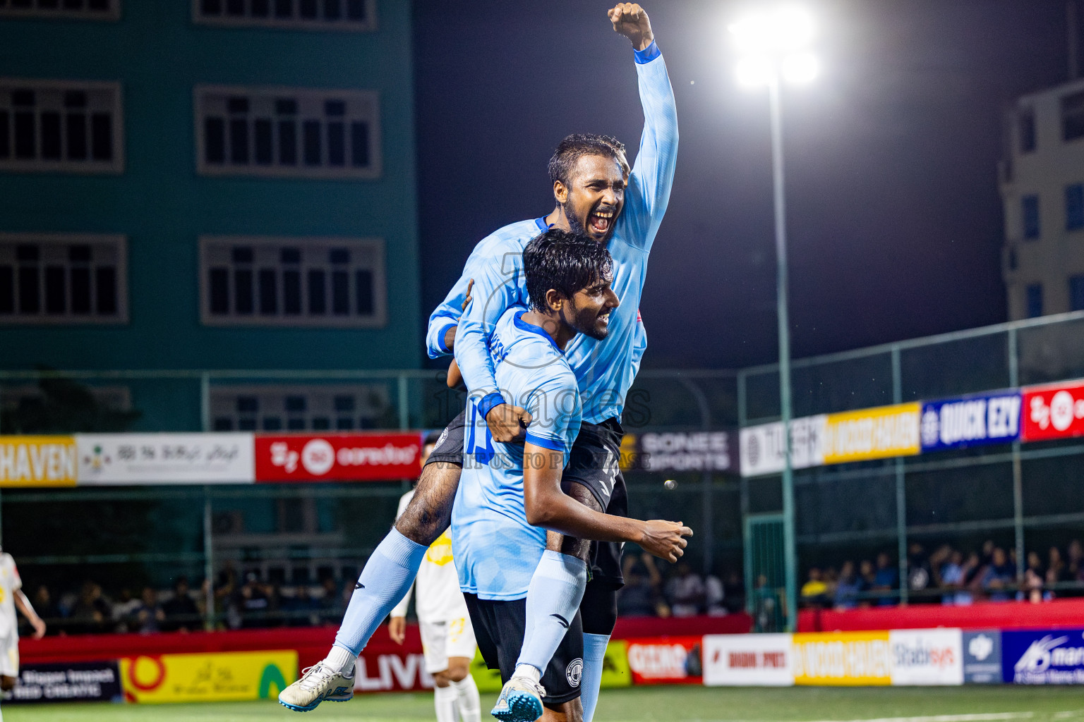 Hdh Neykurendhoo VS Hdh Finey in Day 9 of Golden Futsal Challenge 2025 was held on Monday, 13th January 2025, in Hulhumale', Maldives Photos: Nausham Waheed , Ismail Thoriq / images.mv
