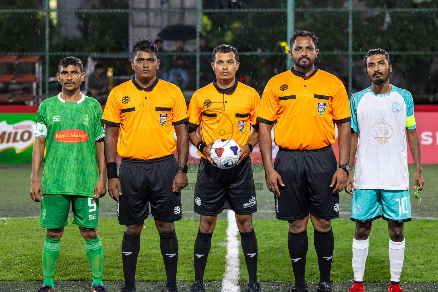 CLUB SDFC vs AGRI RC in Club Maldives Classic 2024 held in Rehendi Futsal Ground, Hulhumale', Maldives on Tuesday, 3rd September 2024. 
Photos: Mohamed Mahfooz Moosa / images.mv