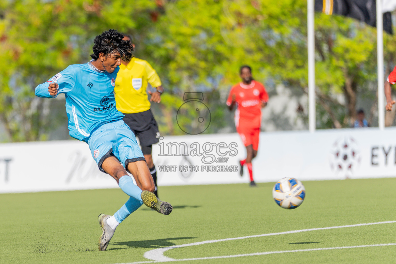Semi Finals Match 01 Irumathi FC VS CC Sports Club in Day 7 of Eydhafushi Cup 2025 held in Eydhafushi Football Stadium at B. Eydhafushi, Maldives on Friday, 12th September 2025. Photos: Arif Rasheed / images.mv