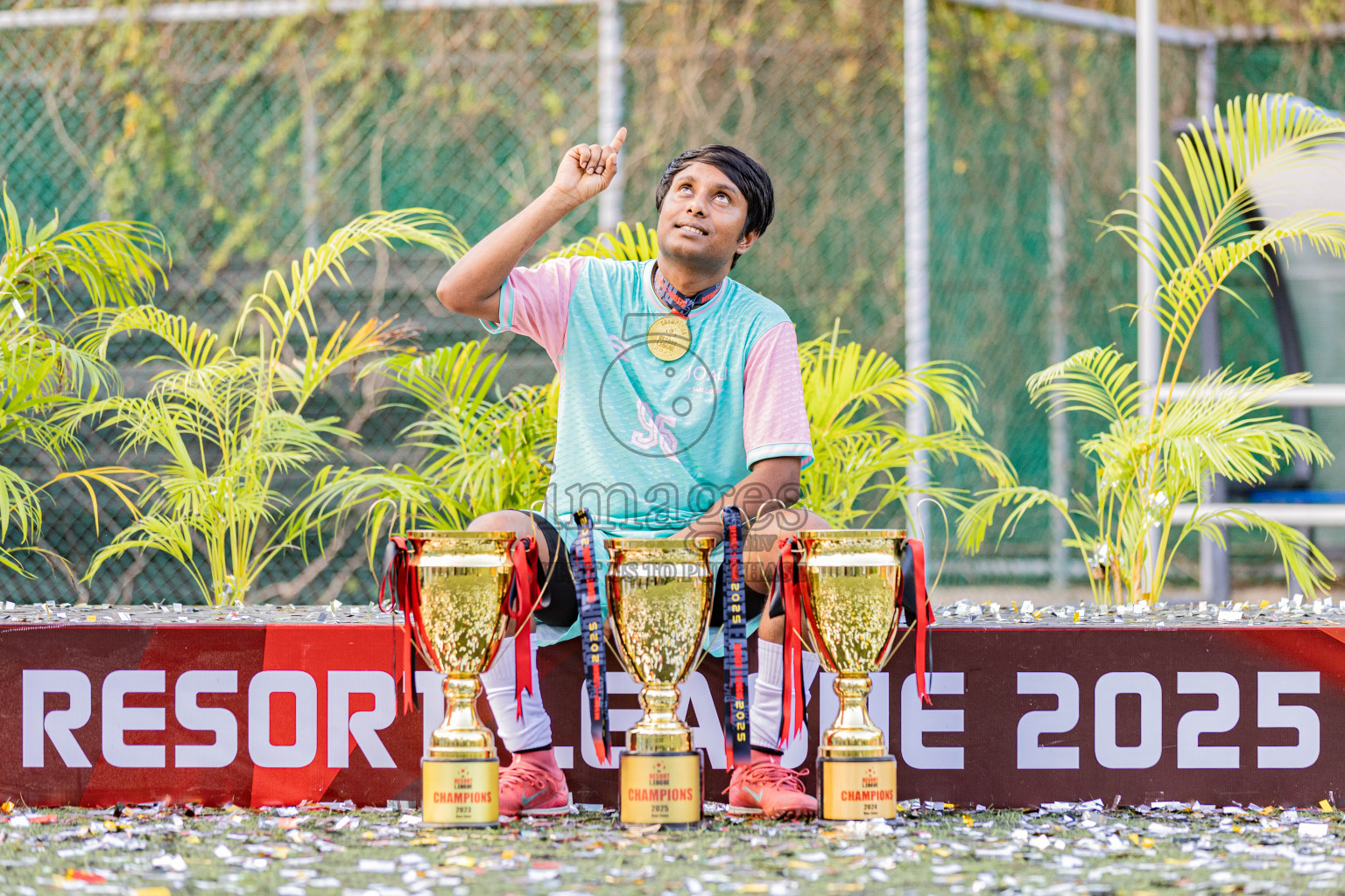 Resort League 2025 Raa Zone - Final Match
Joali vs kothaifaru in Resort League 2025 (Raa Zone) was held on Thursday, 21th august 2025 in JOALI Maldives Resort, Raa Atoll, Maldives. Photos: Areef Adam / images.mv