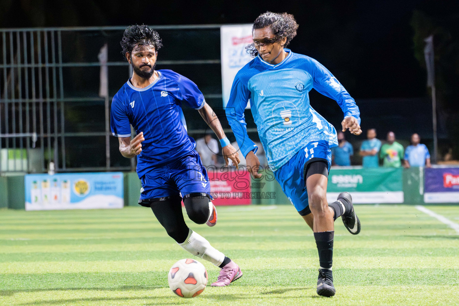 Foemathi VS Laamu Blues in Day 3 - Fonadhoo Youth Futsal Challenge 2025 held in Fonadhoo Futsal Stadium, L. Fonadhoo, Maldives on Tuesdat, 28th October 2025 Photos: Arif Rasheed / images.mv