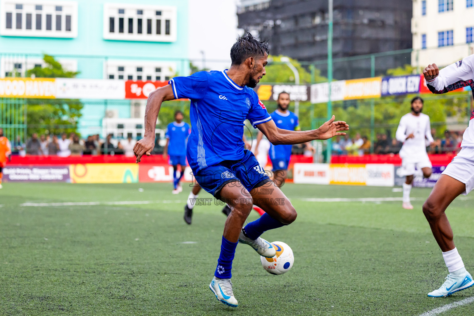R Meedhoo VS R Inguraidhoo in Day 6 of Golden Futsal Challenge 2025 on Friday, 6th January 2025, in Hulhumale', Maldives Photos: Nausham Waheed / images.mv