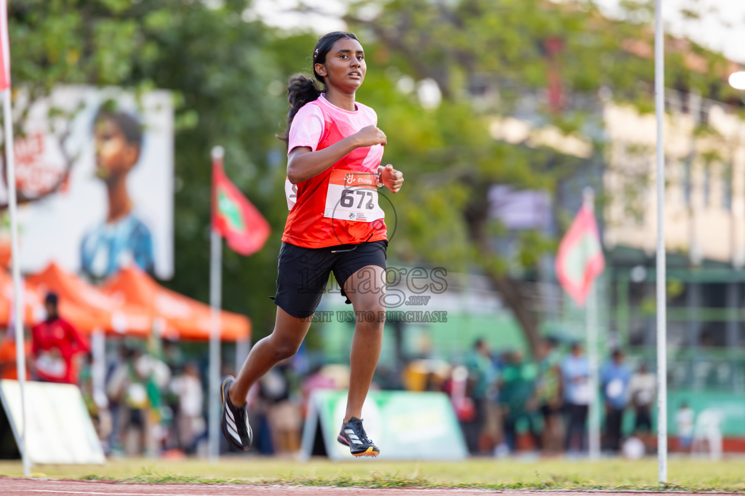 Day 4 of Inter-school Athletics Championship 2025 held in Ekuveni Synthetic Track, Male', Maldives on Thursday, 09th October 2025. Photos by: Raaif Yoosuf / Images.mv