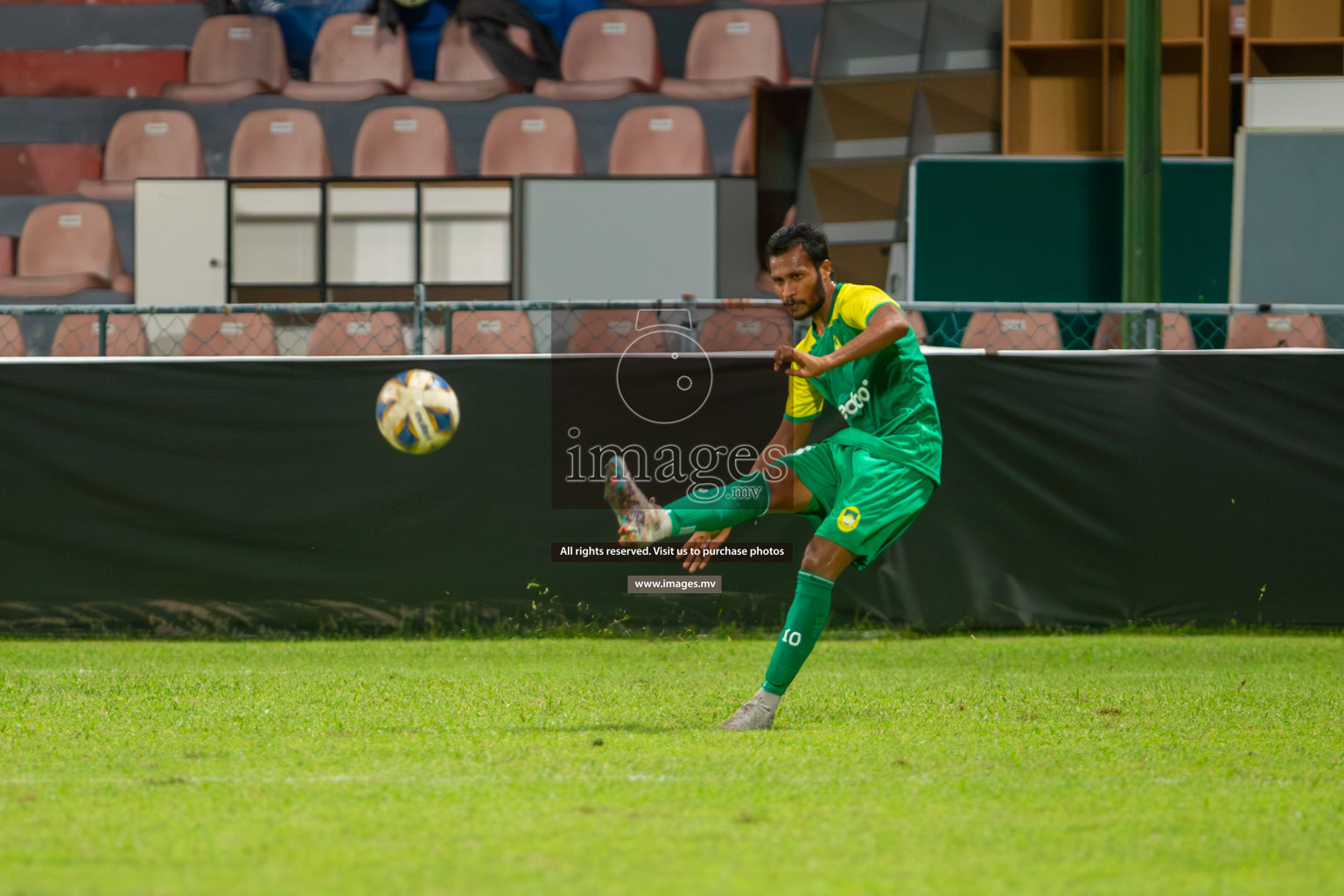 Dhivehi Premier League 2023 - Maziya Sports & Recreation vs Super United Sports, held in National Football Stadium, Male', Maldives  Photos: Mohamed Mahfooz Moosa/ Images.mv