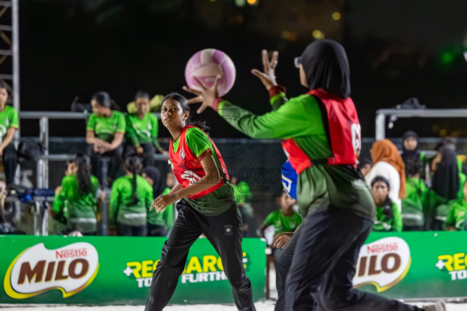 Day 1 of MILO Netball Fest 2025 was held in Cental Park, Hulhumale', Maldives on Thursday, 20th November 2025. 

Photos: Hassan Simah / images.mv