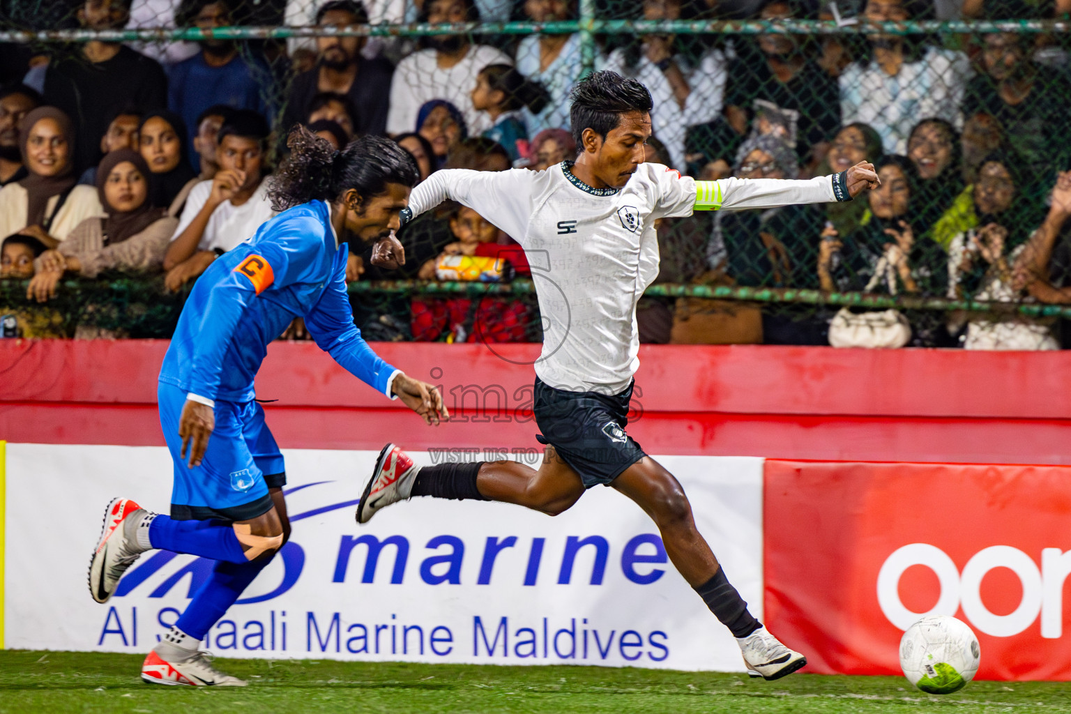 R Dhuvaafaru vs R Alifushi on Day 37 of Golden Futsal Challenge 2024 was held on Thursday, 22nd February 2024, in Hulhumale', Maldives
Photos: Mohamed Mahfooz Moosa/ images.mv