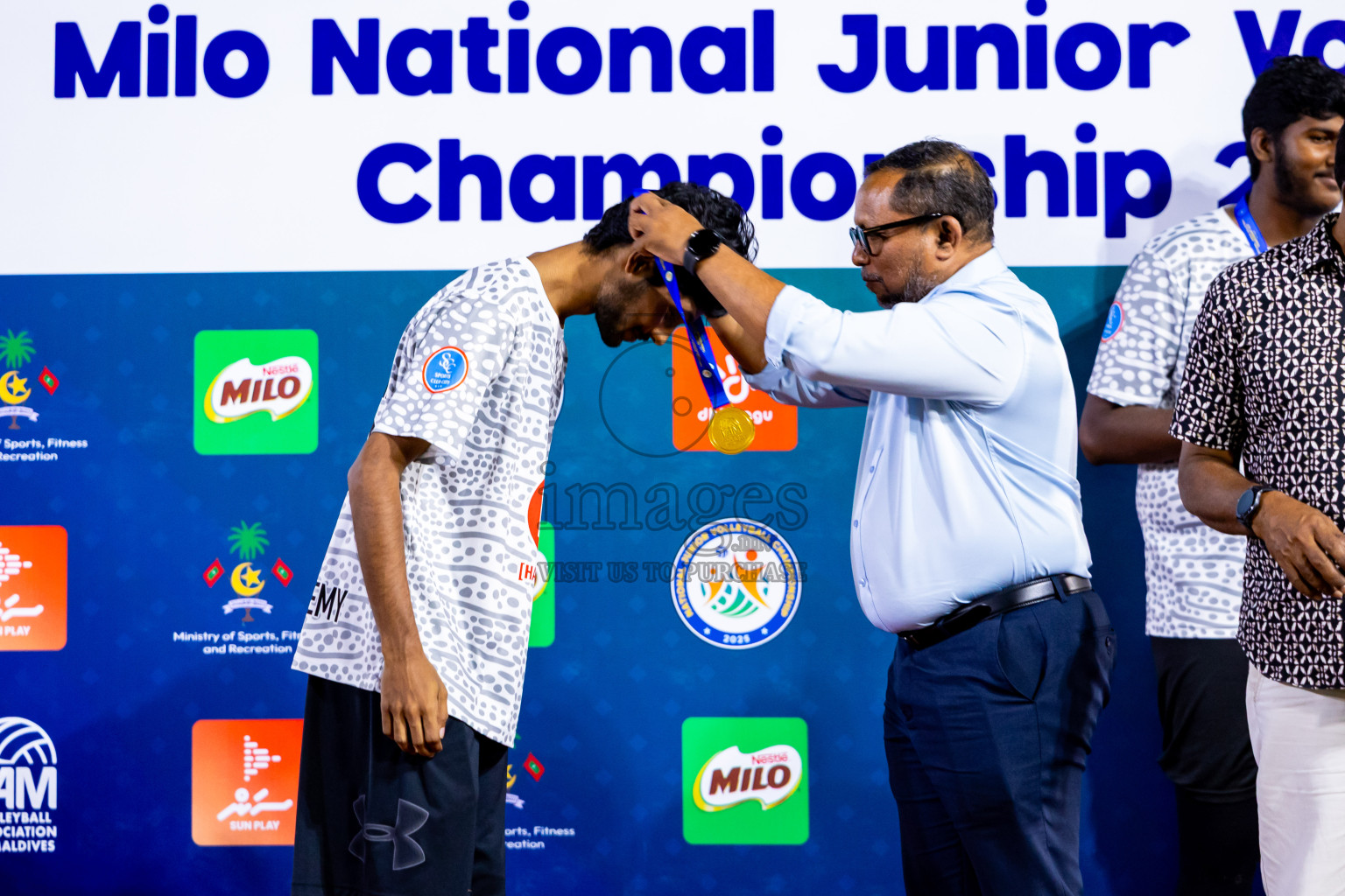Maathoda Sports Club vs Sports Club City in the Finals of Milo National Junior Volleyball Championship 2025 Men's Division was held on Sunday, 30th November 2025 at Ekuveni Turf Court Male', Maldives. Photos: Nausham Waheed / images.mv
