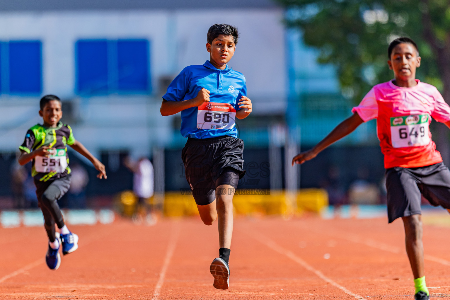 Day 1 of Inter-school Athletics Championship 2025 held in Ekuveni Synthetic Track, Male', Maldives on Monday, 06th October 2025. Photos by: Areef Adam  / Images.mv