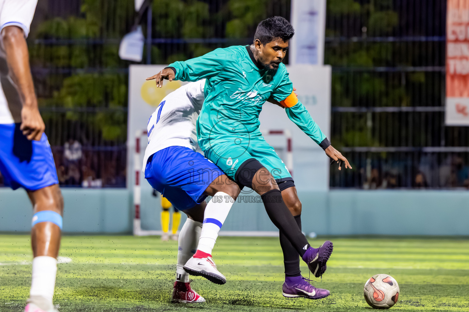 Hithaadhoo vs Dharavandhoo in Day 7 of Better in Baa Futsal Fiesta 2025 Men's division held in B. Eydhafushi, Maldives on Tuesday, 11th November 2025. Photos: Nausham Waheed / images.mv