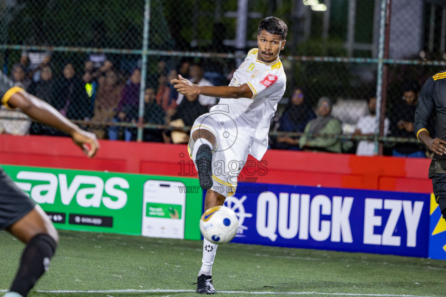 B Fehendhoo VS B Eydhafushi in Day 21 of Golden Futsal Challenge 2025 was held on Saturday, 25 January 2025, in Hulhumale', Maldives. 
Photos: Hassan Simah / images.mv