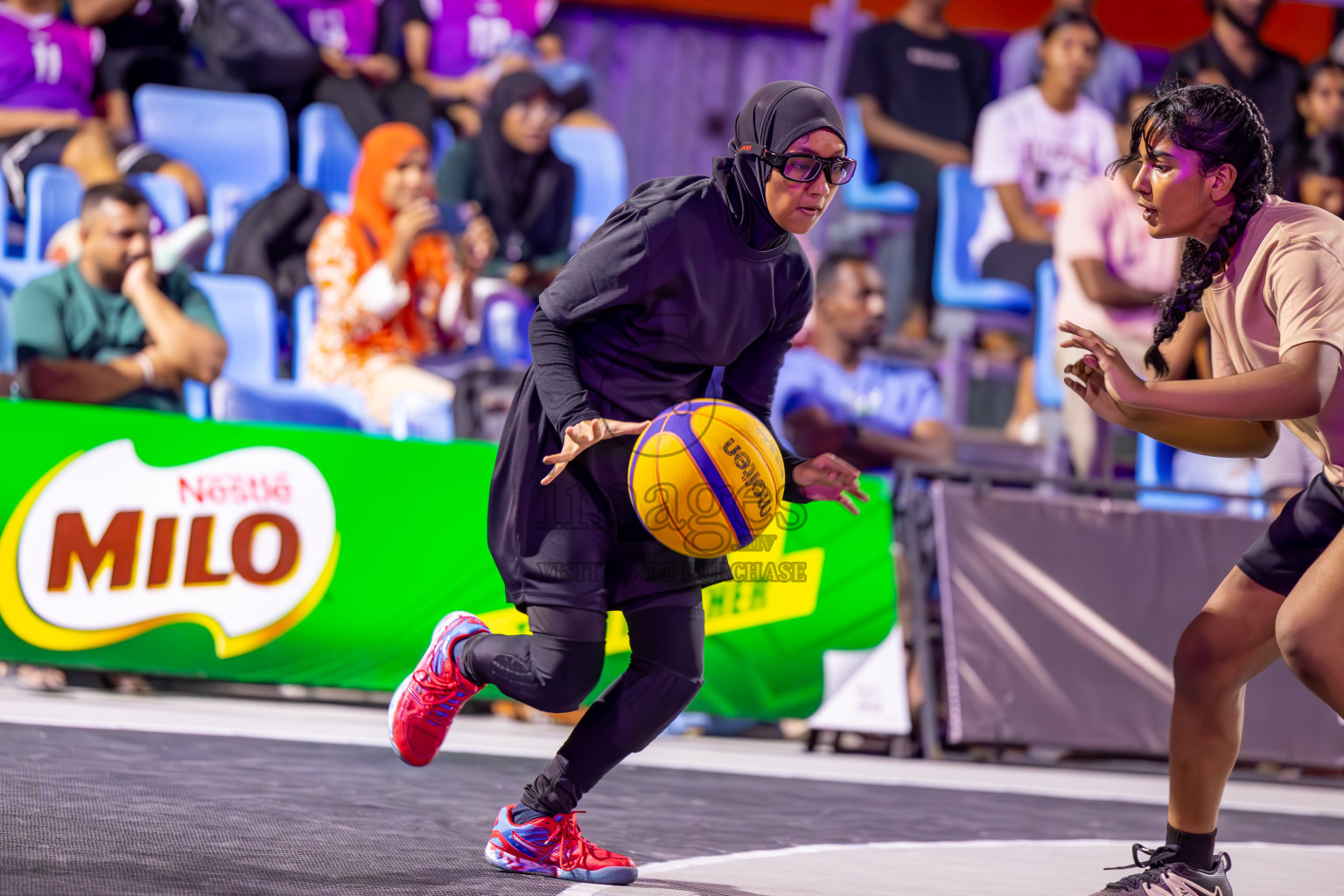 Final Day of MILO Ramadan 3x3 Challenge 2024 was held in Ekuveni Outdoor Basketball Court at Male', Maldives on Tuesday, 19th March 2024.
Photos: Ismail Thoriq / images.mv