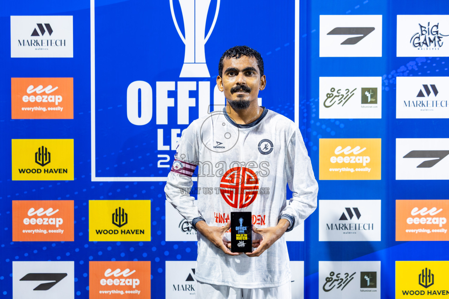 Club Aasandha vs Kulhivaru Vuzaara in Day 7 of Office League 2025 was held on Tuesday, 22nd April 2025 in Hulhumale', Maldives. Photos: Nausham Waheed / images.mv