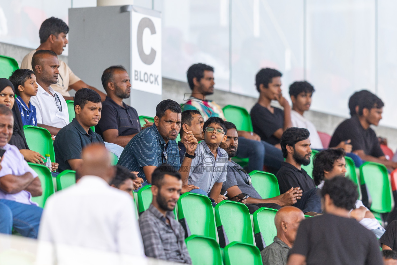 Vela Sports Club vs Irumathi FC in Day 1 of Eydhafushi Cup 2025 held in Eydhafushi Football Stadium at B. Eydhafushi, Maldives on Friday, 5th September 2025. Photos: Mohamed Mahfouz Moosa / images.mv