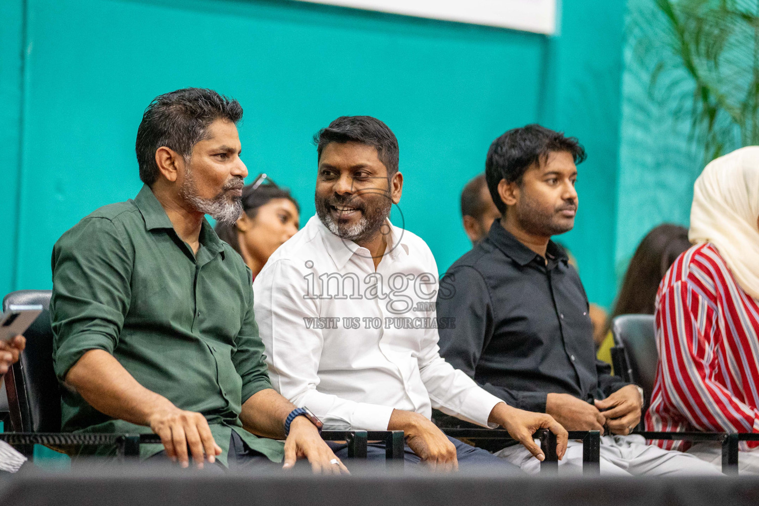 Senior Finals and Awarding ceremony of Interschool Table Tennis Tournament 2024 was held in Male' TT Hall, Male', Maldives on Saturday, 10th August 2024.
Photos: Ismail Thoriq / images.mv