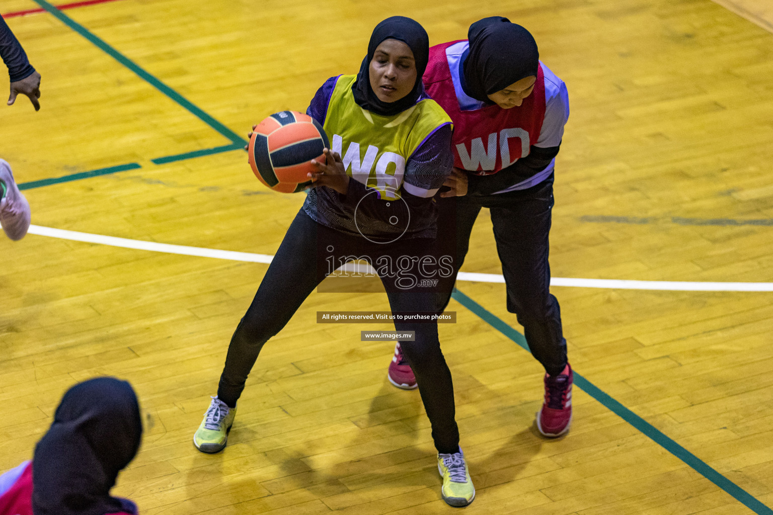 Sports Club Skylark vs Vyansa in the Milo National Netball Tournament 2022 on 17 July 2022, held in Social Center, Male', Maldives. 
Photographer: Hassan Simah / Images.mv