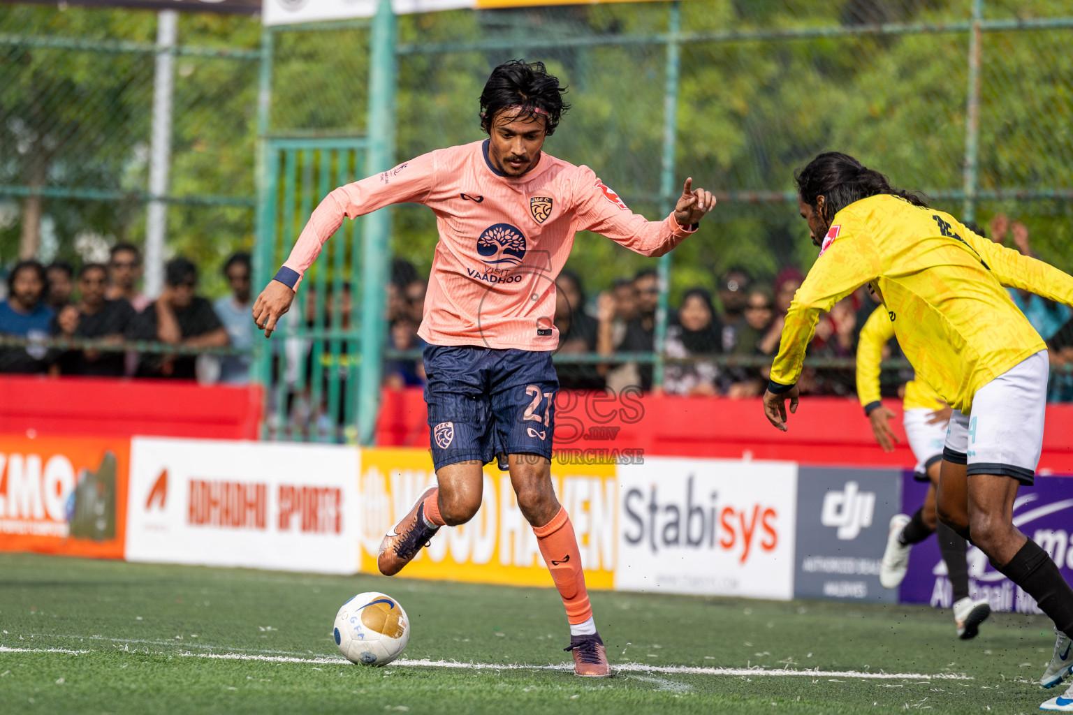 GDh Vaadhoo vs GDh Gadhdhoo in Day 12 of Golden Futsal Challenge 2025 was held on Thursday, 16th January 2025, in Hulhumale', Maldives Photos: Ismail Thoriq / images.mv
