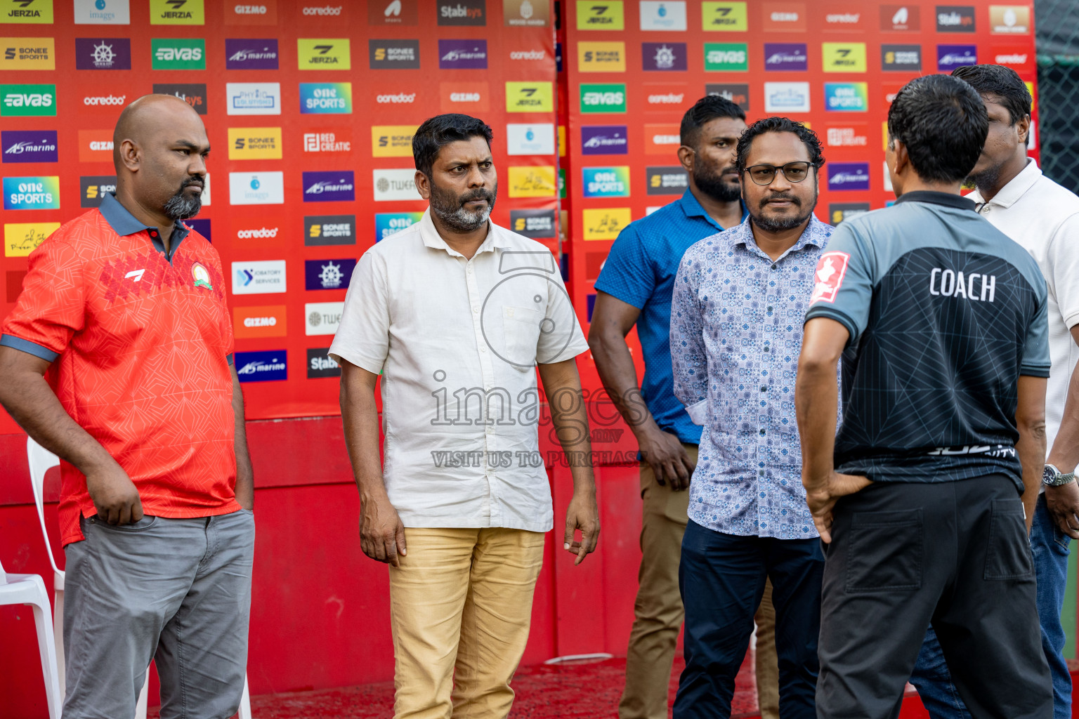 AA. Feridhoo VS AA. Rasdhoo in Day 7 of Golden Futsal Challenge 2025 was held on Saturday, 11th January 2025, in Hulhumale', Maldives Photos: Hassan Simah / images.mv