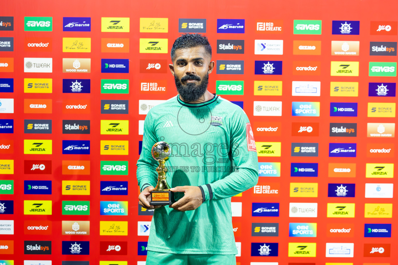 GA Dhaandhoo vs GA Gemanafushi in Day 14 of Golden Futsal Challenge 2025 was held on Saturday, 18th January 2025, in Hulhumale', Maldives. Photos: Ismail Thoriq / images.mv
