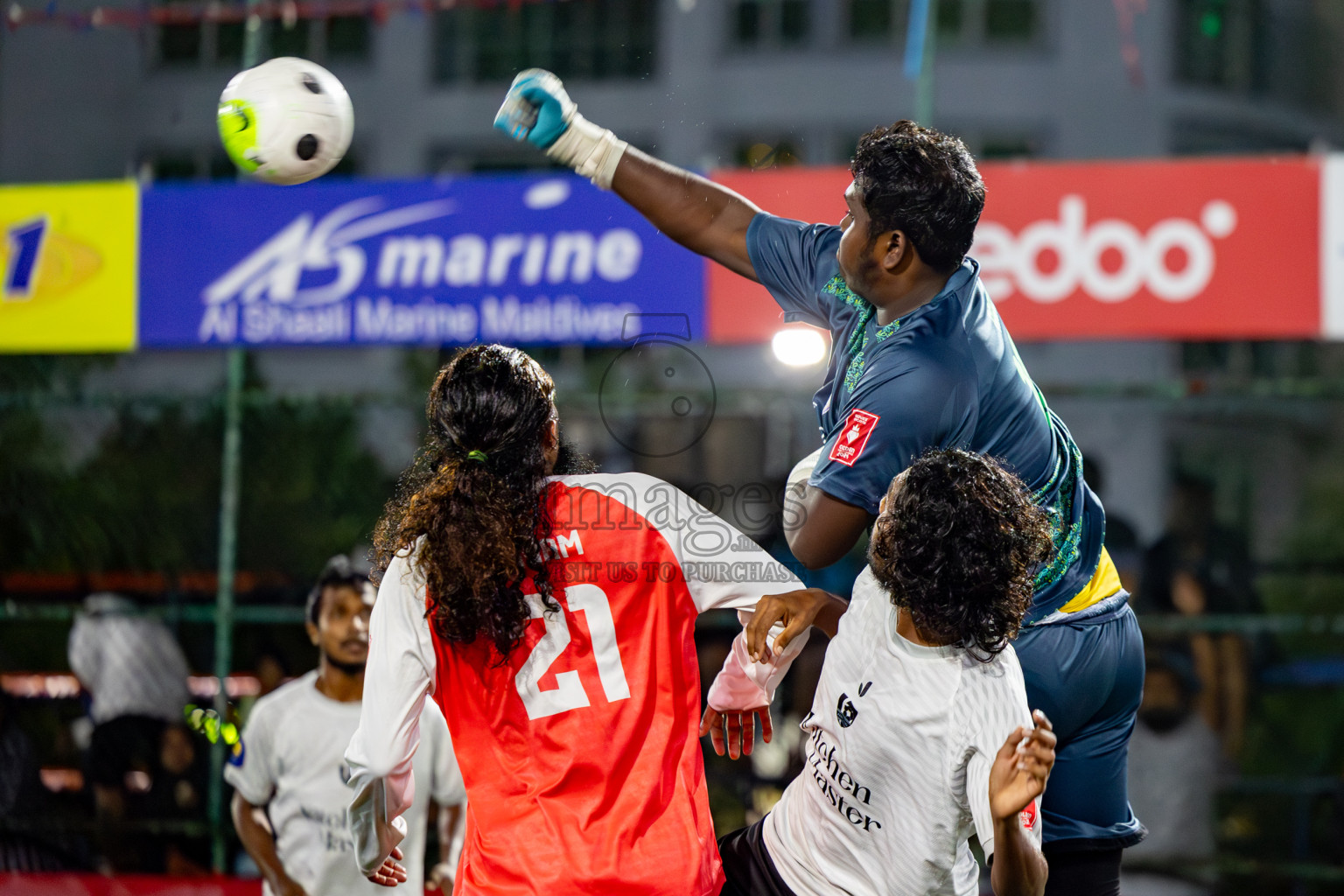 Sh. Kanditheemu vs N. Kendhikulhudhoo on Day 31 of Golden Futsal Challenge 2024, held on Friday, 16th February 2024 in Hulhumale', Maldives Photos: Hassan Simah / images.mv