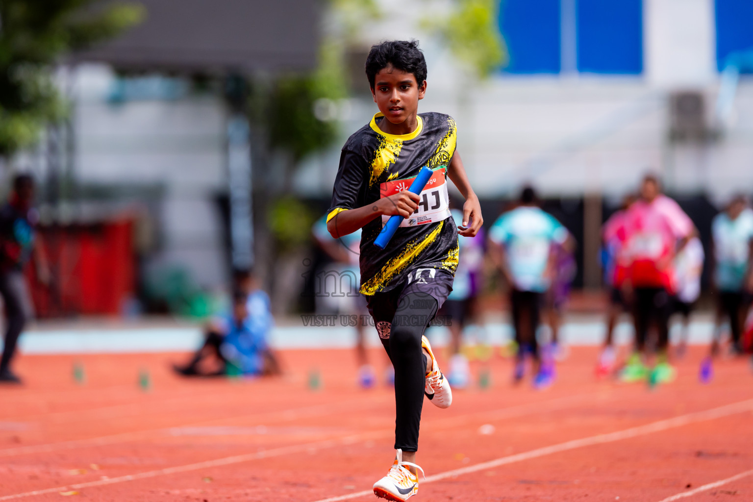 Day 6 of Inter-school Athletics Championship 2025 held in Ekuveni Synthetic Track, Male', Maldives on Sunday, 12th October 2025. Photos by: Nausham Waheed / Images.mv