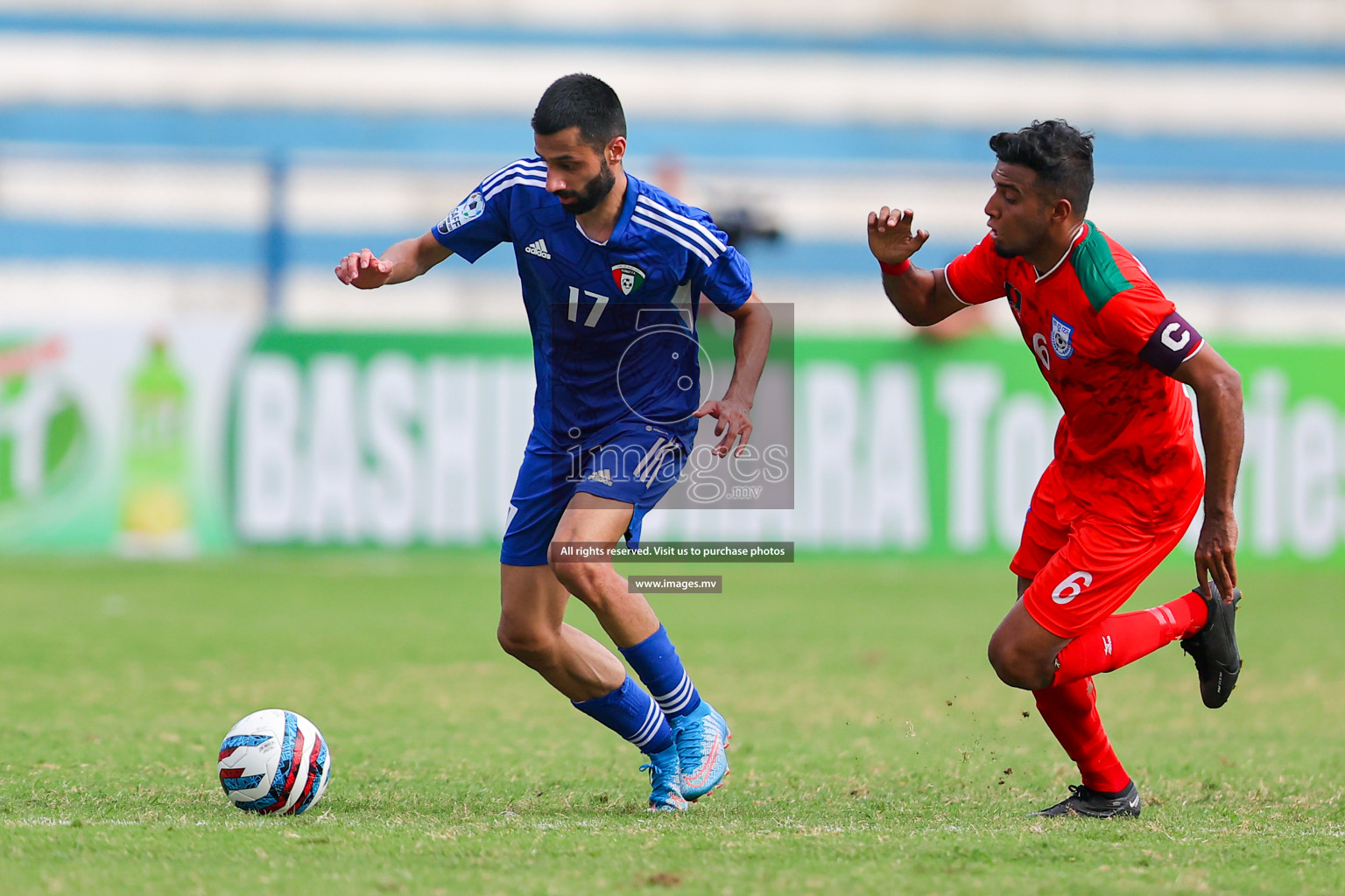 Kuwait vs Bangladesh in the Semi-final of SAFF Championship 2023 held in Sree Kanteerava Stadium, Bengaluru, India, on Saturday, 1st July 2023. Photos: Nausham Waheed, Hassan Simah / images.mv