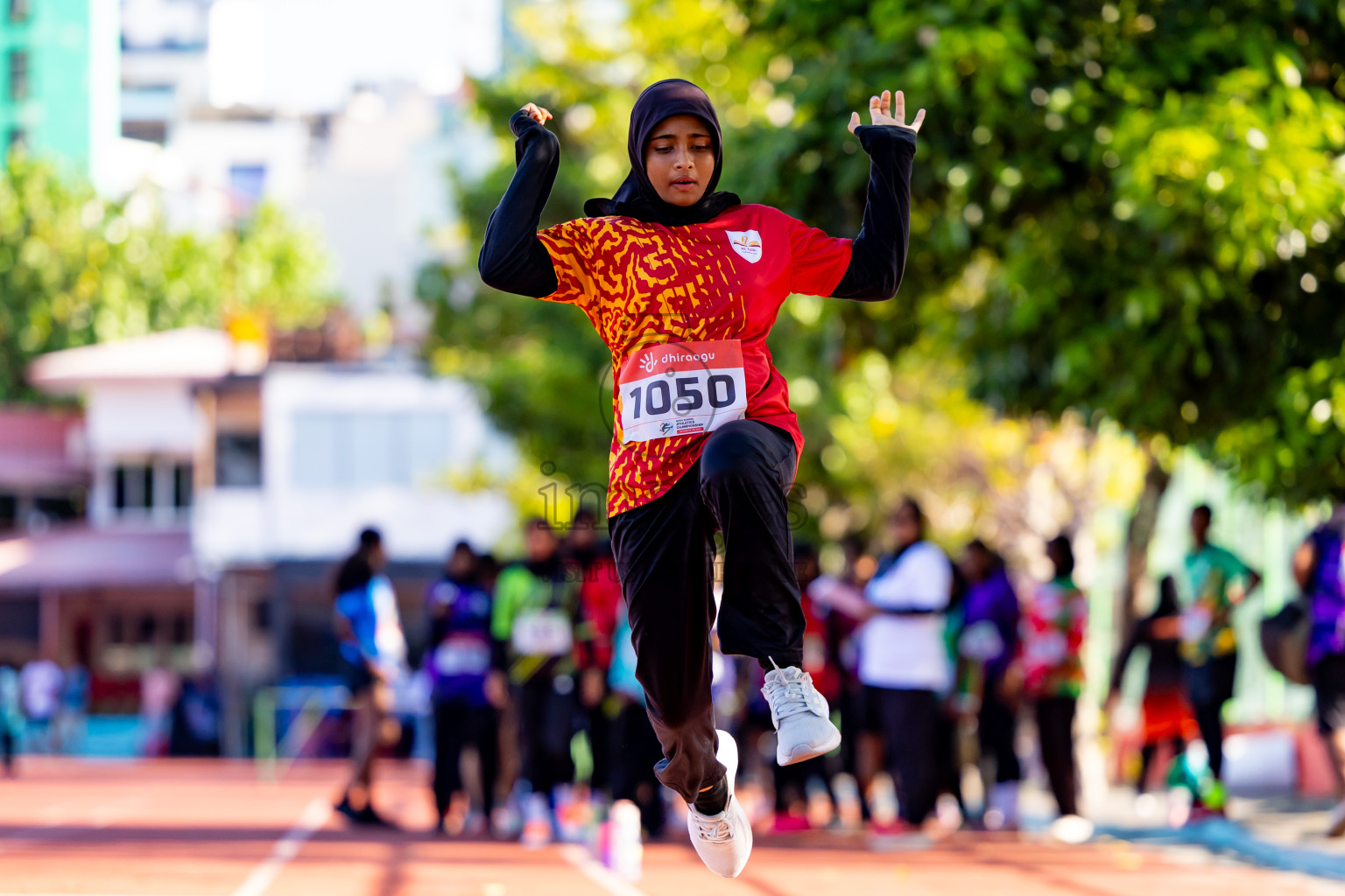 Day 1 of Inter-school Athletics Championship 2025 held in Ekuveni Synthetic Track, Male', Maldives on Monday, 06th October 2025. Photos by: Nausham Waheed / Images.mv