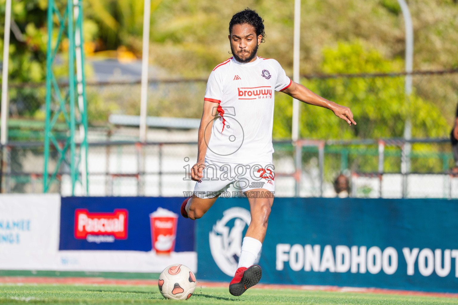 Outreef SC VS Lecrose SC in Day 3 - Fonadhoo Youth Futsal Challenge 2025 held in Fonadhoo Futsal Stadium, L. Fonadhoo, Maldives on Tuesday, 28th October 2025 Photos: Arif Rasheed / images.mv