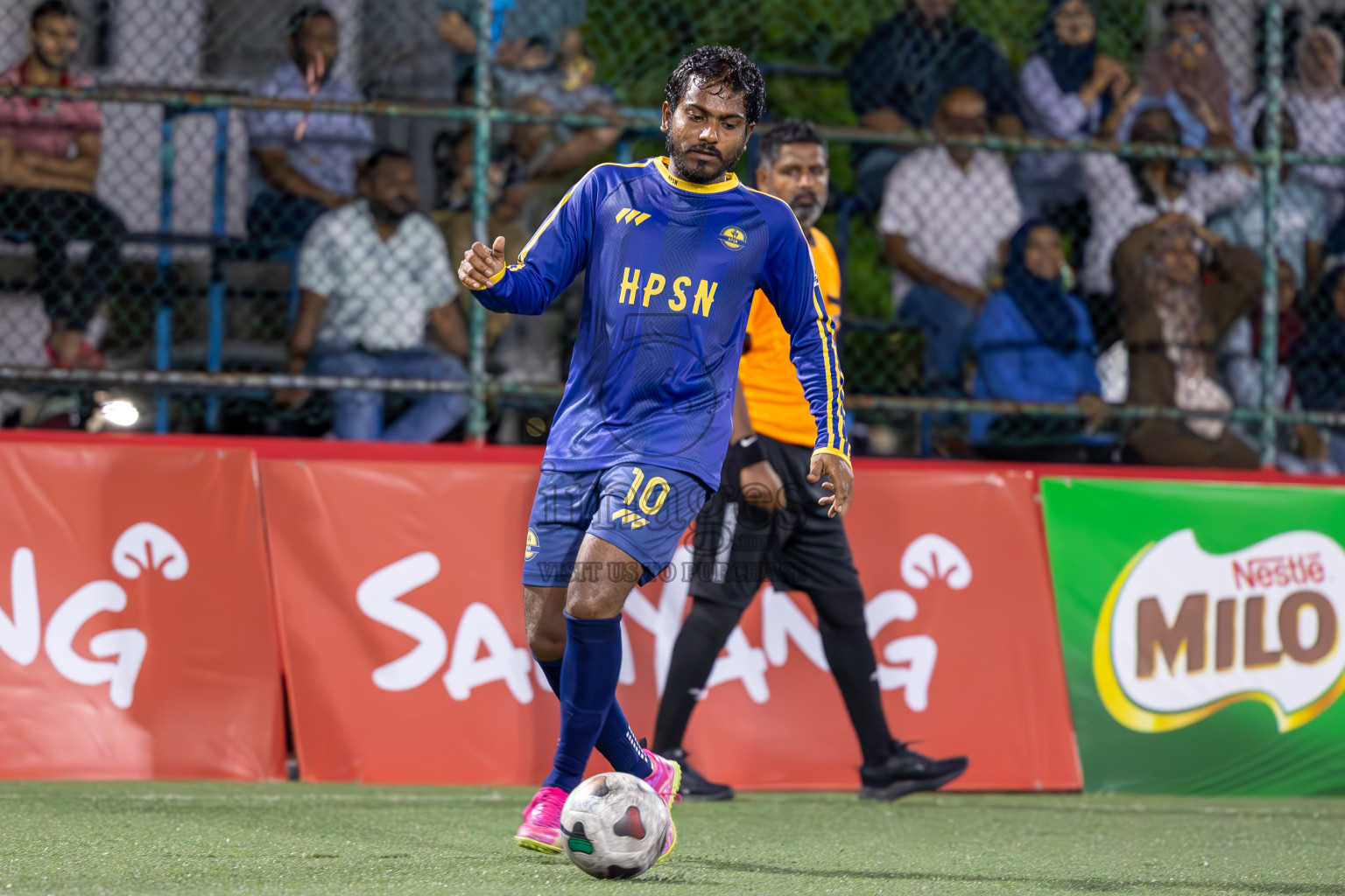 HPSN vs Fisheries RC in Club Maldives Classic 2024 held in Rehendi Futsal Ground, Hulhumale', Maldives on Tuesday, 10th September 2024.
Photos: Ismail Thoriq / images.mv