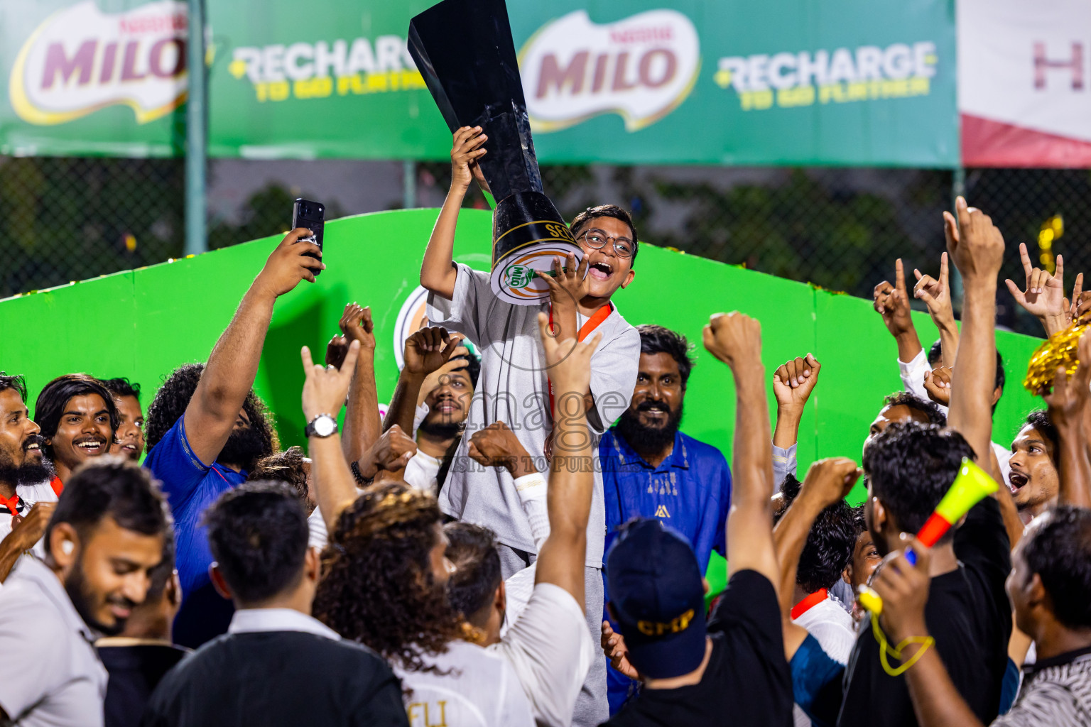 Arena vs Hawks in the Final of Milo Sector League 2025 was held in Rehendhi Futsal Ground, Hulhumale', Maldives on Tuesday, 18th November 2025. Photos: Nausham Waheed  / images.mv