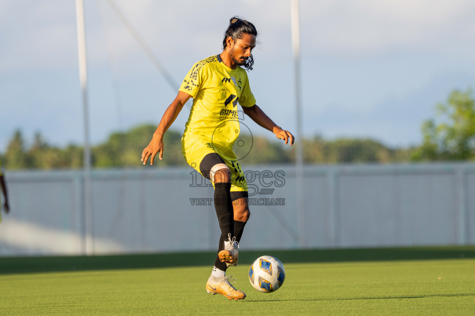 Final Match Irumathi Sports VS Velaa Sports Club in Day 9 of Eydhafushi Cup 2025 held in Eydhafushi Football Stadium at B. Eydhafushi, Maldives on Monday, 15th September 2025. Photos: Arif Rasheed / images.mv