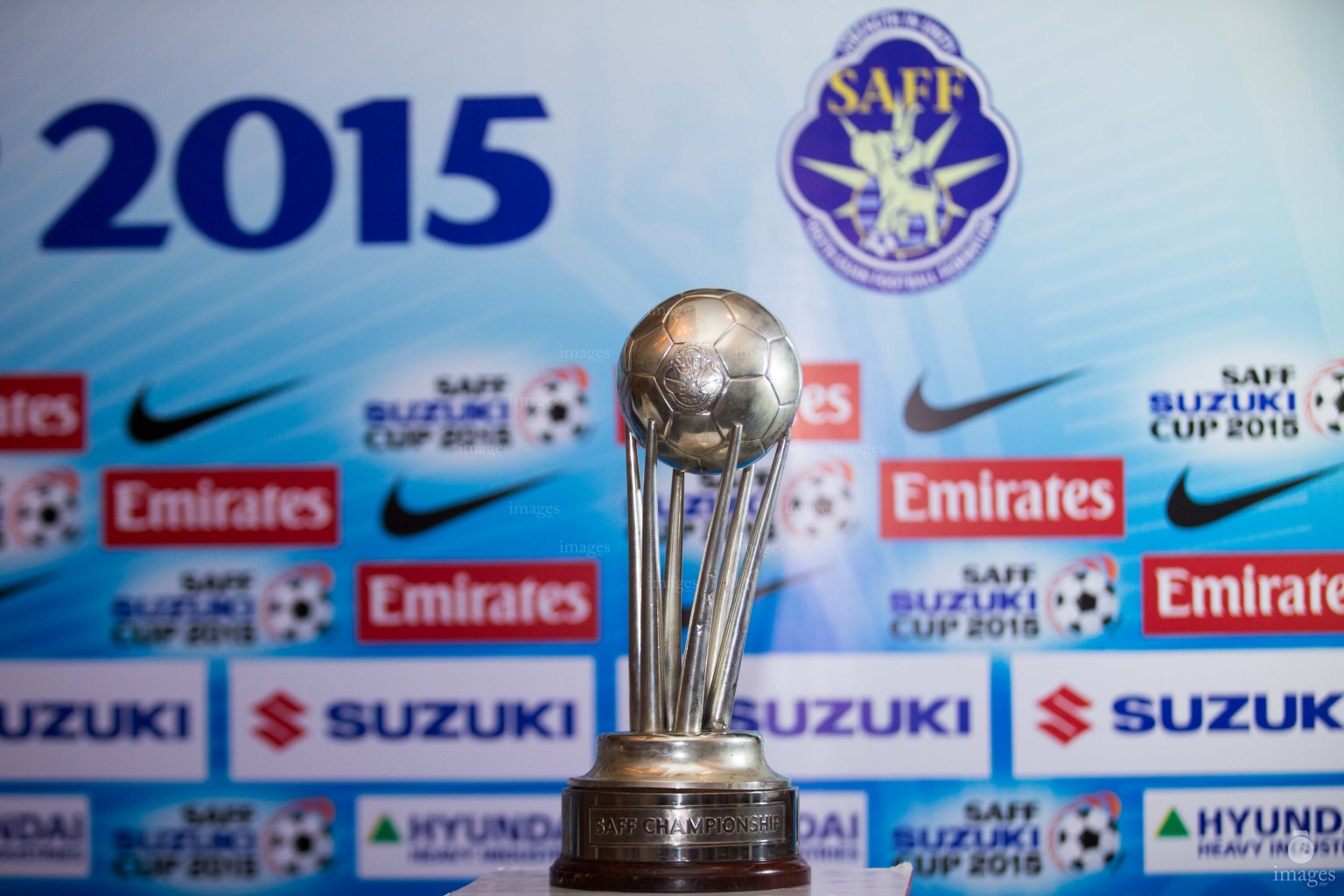 SAFF Suzuki Cup trophy is displayed ahead of the  finals in Thiruvananthapuram, India, Thursday, January. 2, 2015.(Images.mv Photo/ Hussain Sinan).