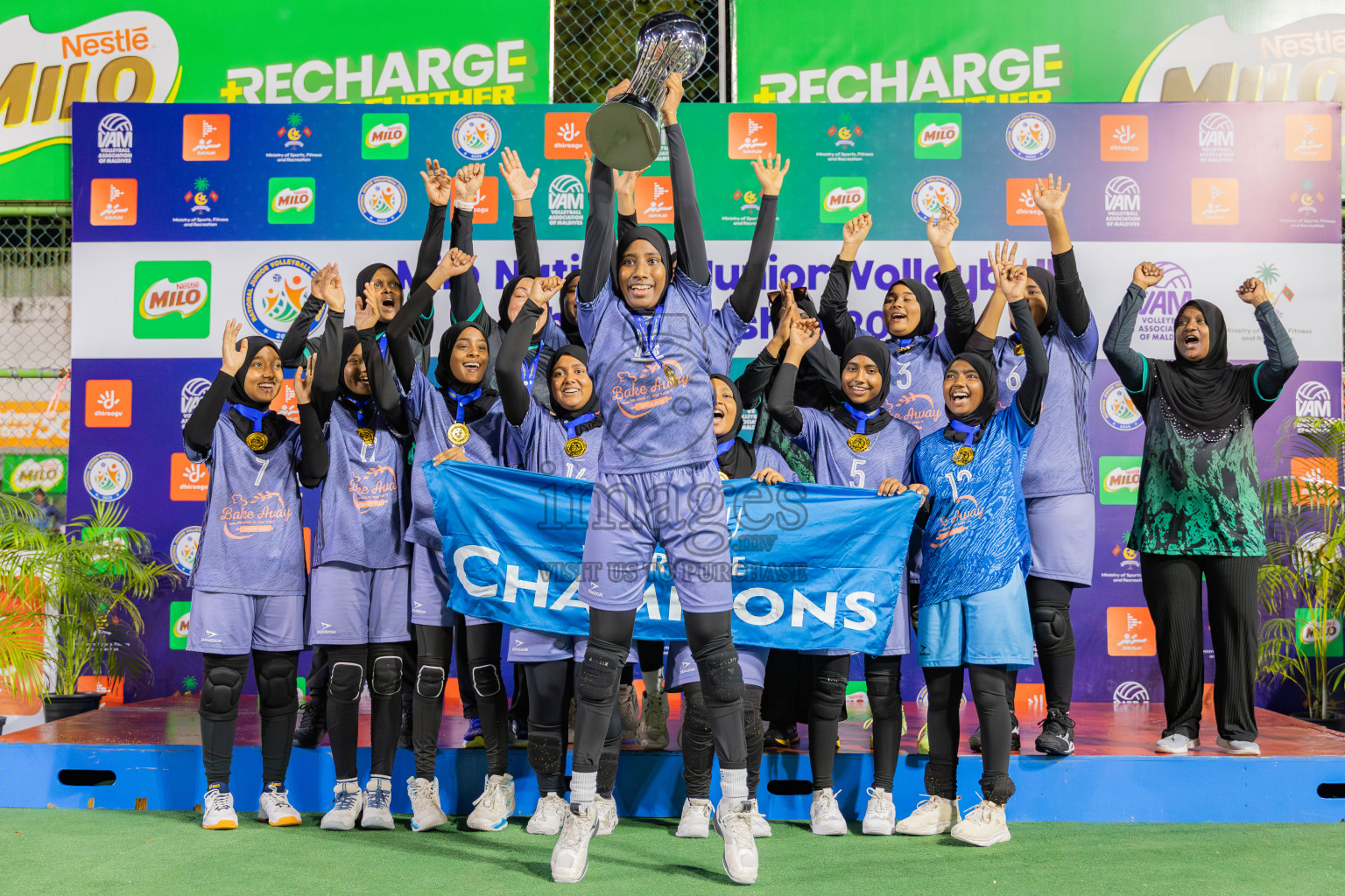Villingili Z Jamiyya vs Club Volleyball in the Finals of Milo National Junior Volleyball Championship 2025 Woman's Division was held on Sunday, 30th November 2025 at Ekuveni Turf Court Male', Maldives. Photos: Areef Adam / images.mv